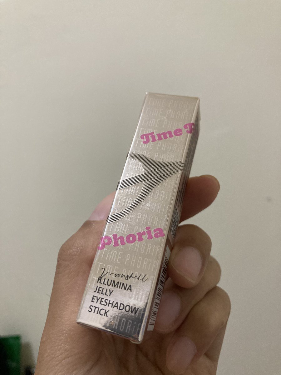 chat via shopee (dm error) tweet media