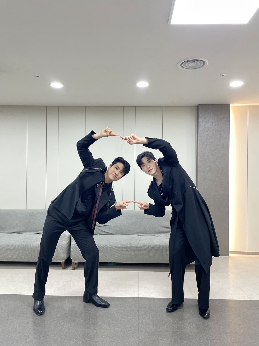 리베란테 Libelante tweet media