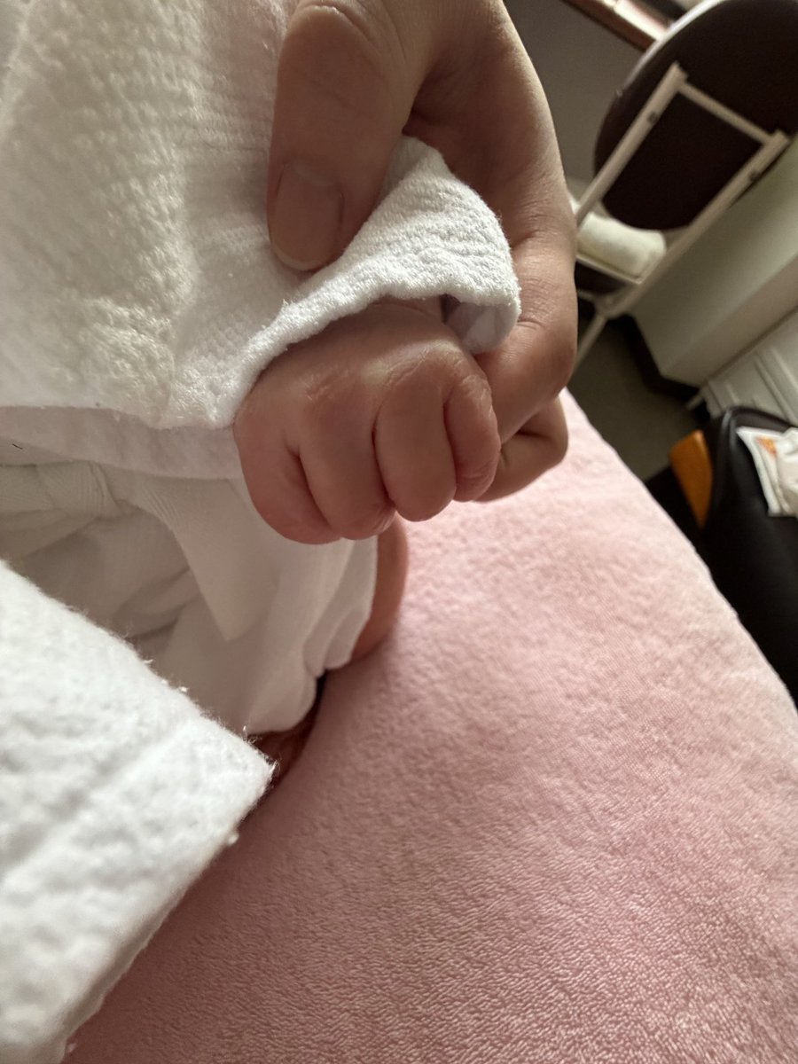 私事ですが2/26に第一子の男の子が産まれました🐣新生児ふにゃふにゃのぱやぱやで可愛い😊