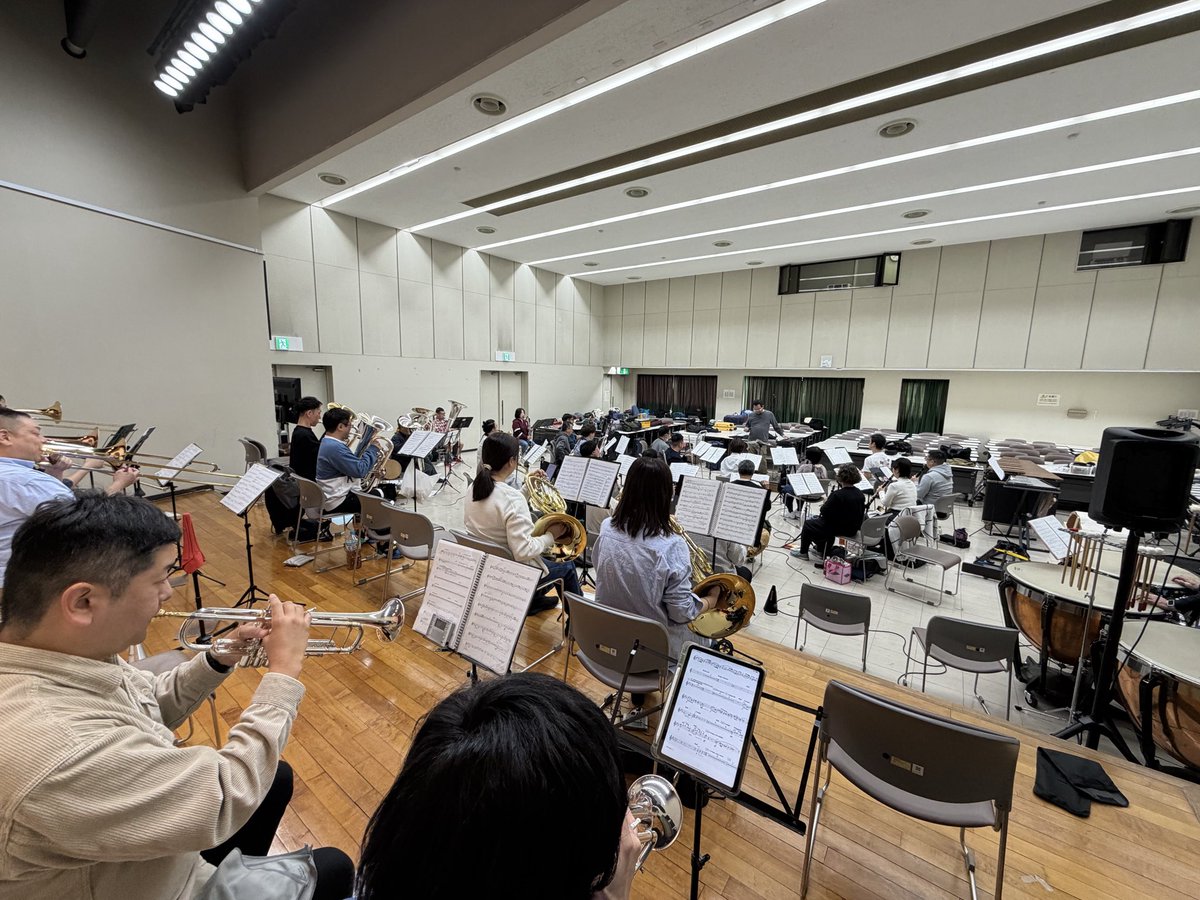 HokusoSW's tweet photo. 合宿2日目も無事終了。
予定が合わずに先に帰った団員もいましたが、一人ひとりの音がより際立ったことで、さらに丁寧に穴を埋めていく作業ができました。
今週末はいよいよ本番です。どうも空模様が怪しげですが、晴れることを願っています。ぜひお越しください！ https://t.co/1PbsUmJseT