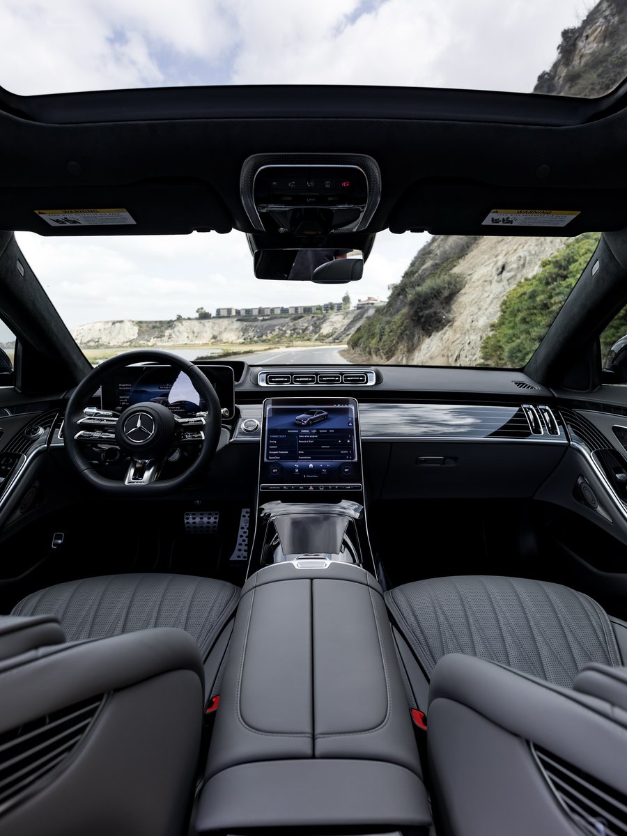 autochat360's tweet photo. Black Brabus S63🔥 https://t.co/ecUv4wMW9o