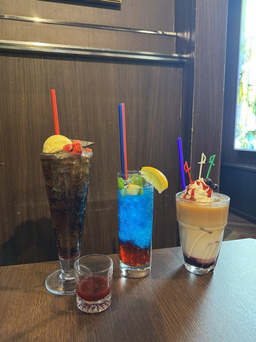 lico_liam's tweet photo. 今日はどうしてもランチョンマットがほしくてFCメンにお付き合いいただいてエオカフェ行ってきた！そしてオケコン後からコツコツあっためて作ってきた小さき命たちをようやくプレゼントできた！！！喜んでもらえて良かった😂💕 https://t.co/npKxAJkpXh
