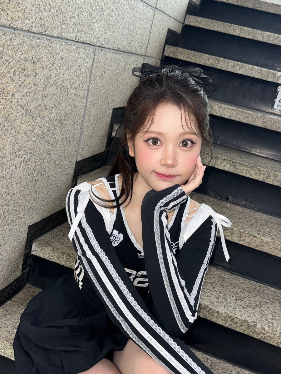정콩 tweet media