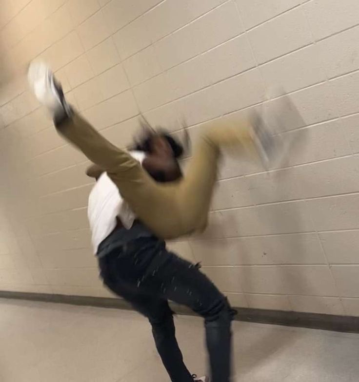 hegel denen lavukla obur dunyada karsilasirsak;
#msü2026