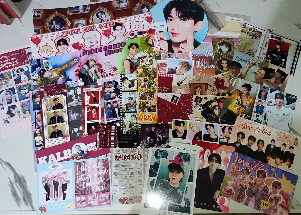 ddewoolii's tweet photo. Now lang nagka time maghalungkat mwehehe. Thankyou so much sa mga naka trade ko at sa mga nagbigay ng freebies ^^ 

#LoveNoteFromDKVernonDino https://t.co/FlRxyGL6P0