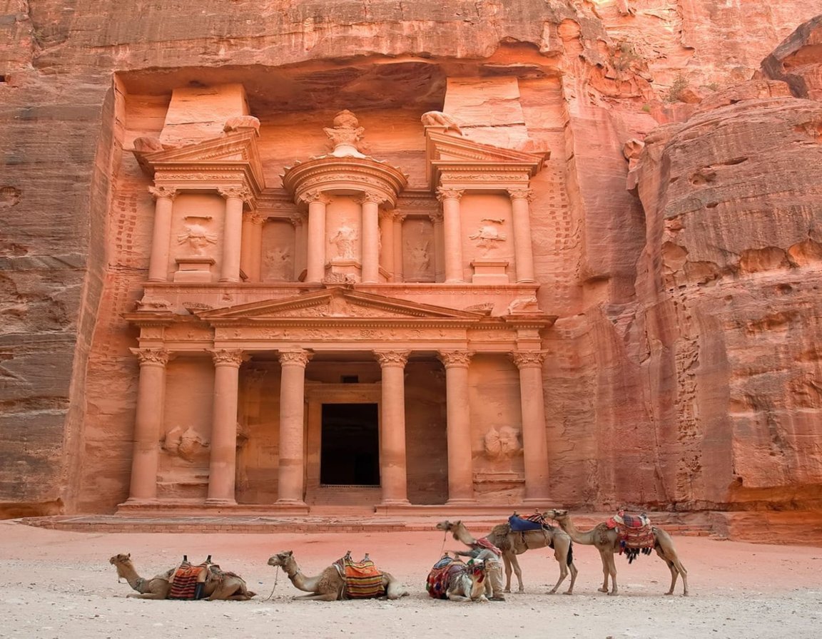 Egypt gives you ancient history at an unbeatable price, and Jordan offers some of the warmest hospitality you'll ever find.
If you could visit one site tomorrow—The Pyramids or Petra—which one are you picking? 🤔

#Egypt #Jordan #TravelDebate