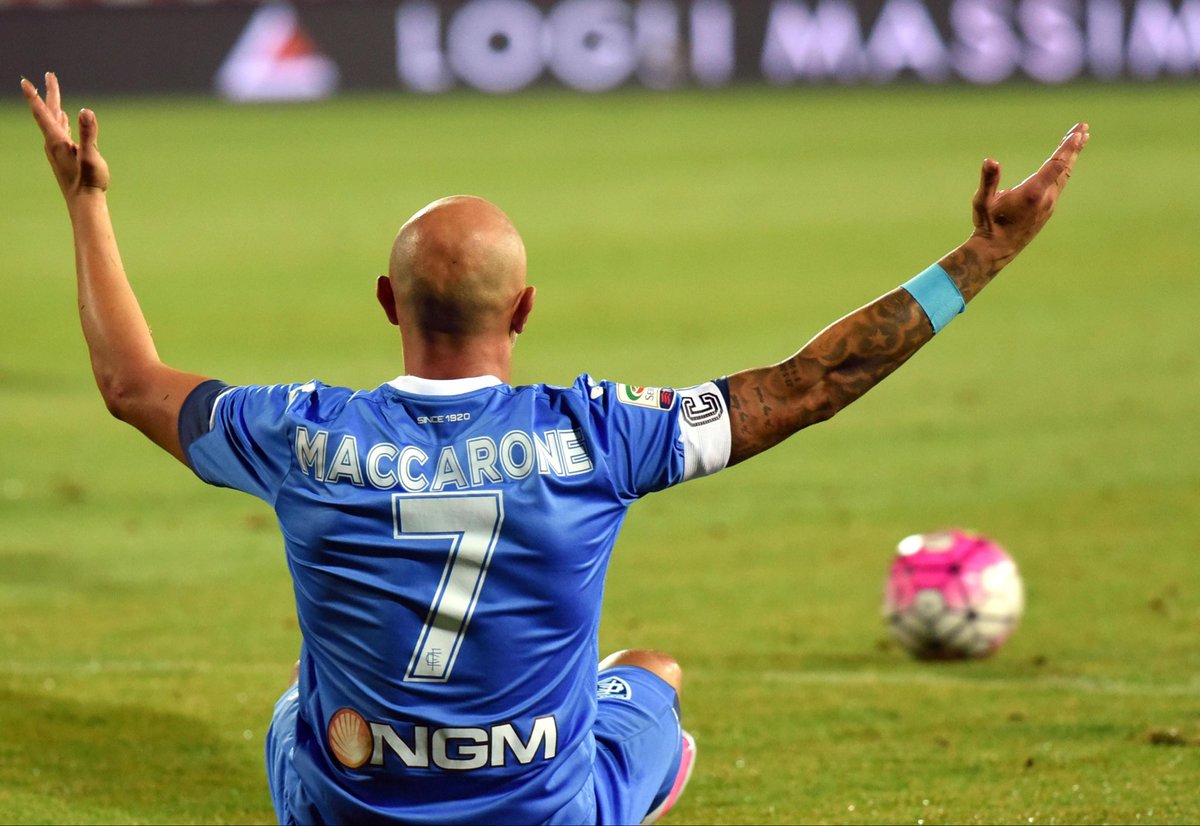 TomCast__ tweet media