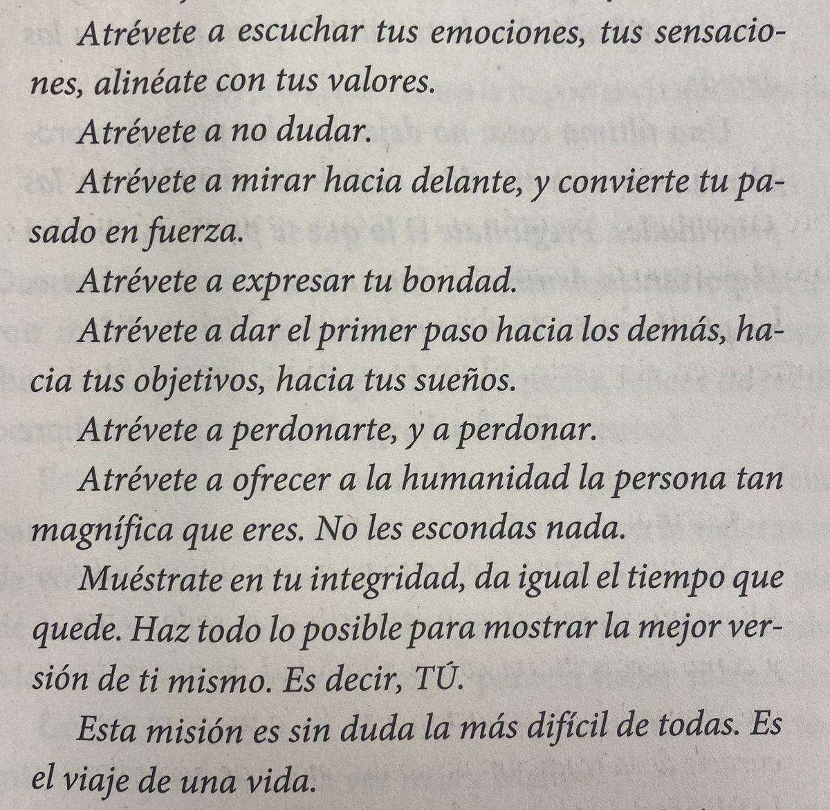 El arte de VIVIR es un acto de verdadera valentía. La vida es un viaje hacia la propia INTEGRIDAD, que comienza hacia adentro para luego expandirse hacia fuera.

El viaje a ÍTACA requiere el coraje de SER plenamente quién eres, sin esconderte, y ofrecerlo al mundo. #Ítaca
