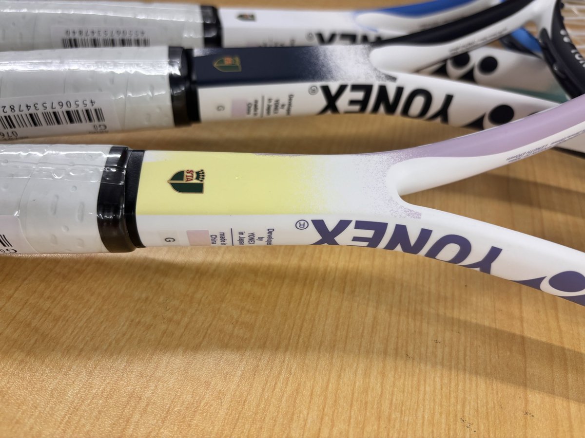 munesuesports's tweet photo. YONEX ソフトテニスラケット新製品✨

エアライド  入荷致しました🫶🏻️ ̖́-

ぜひ店頭でご覧下さい✌️✌️
#ムネスエスポーツ #YONEX #yonex #ヨネックス #ソフトテニス #softtennis #ソフトテニスラケット #エアライド #AIRIDE #入門モデル #ラケットスポーツ #スポーツショップ #山口県 #下松市 https://t.co/bZvp5ozSLW