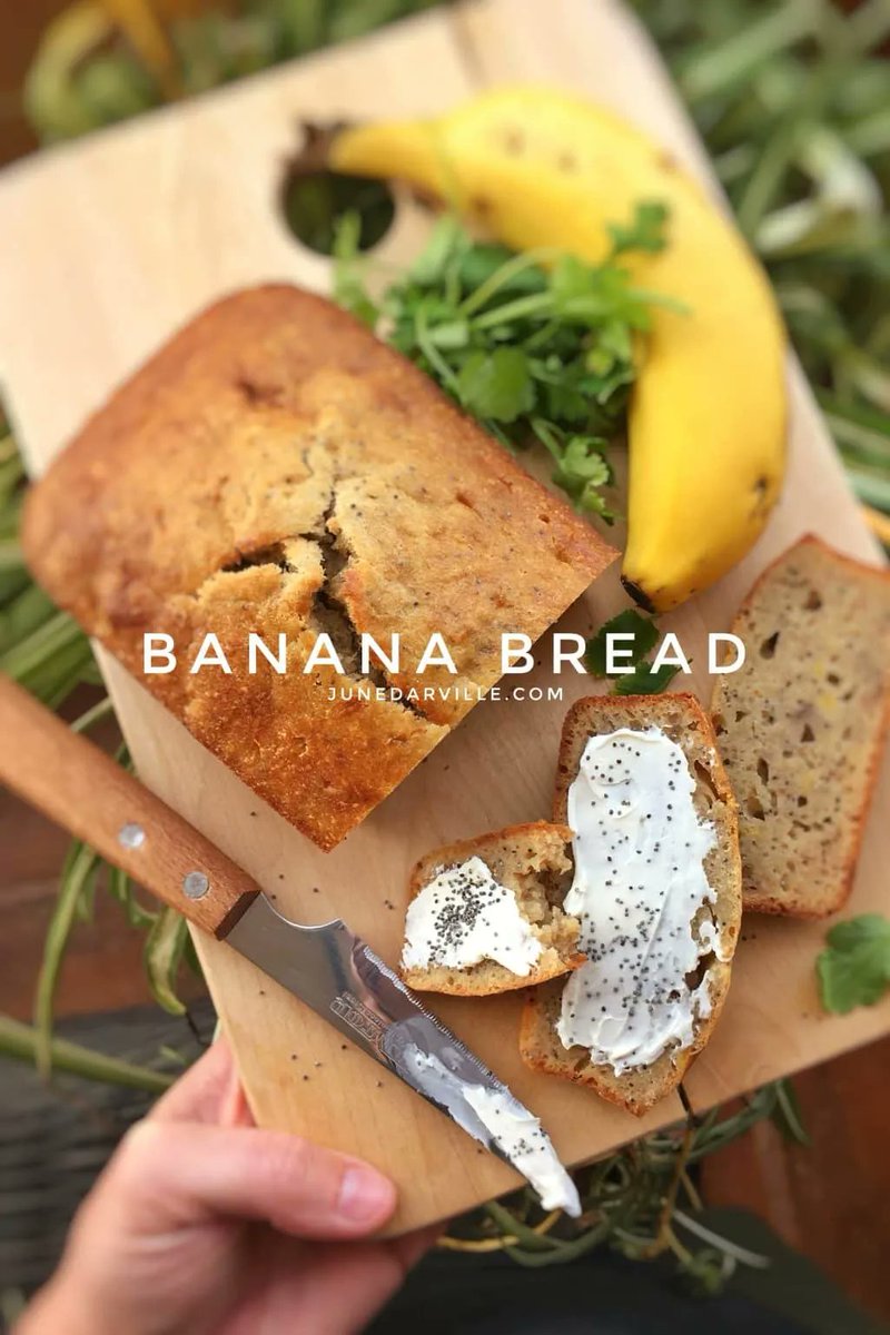 junedarville's tweet image. ❤️ 𝐇𝐨𝐦𝐞𝐦𝐚𝐝𝐞 𝐁𝐚𝐧𝐚𝐧𝐚 𝐁𝐫𝐞𝐚𝐝
❤️ A couple of very ripe bananas in your fruit basket? I have the perfect recipe for you: my easy #banana #bread recipe! #baking #breakfast 
❤️ 𝐑𝐞𝐜𝐢𝐩𝐞 &amp;gt;&amp;gt; junedarville.com/banana-bread-r…