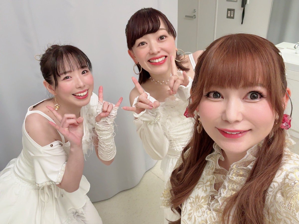 ダンサーのマミタスターズと！ ダンス曲もたくさん！ 中川翔子 完全