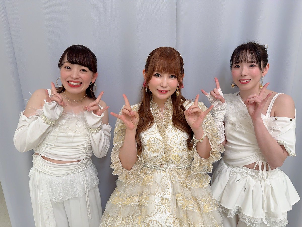 ダンサーのマミタスターズと！ ダンス曲もたくさん！ 中川翔子 完全