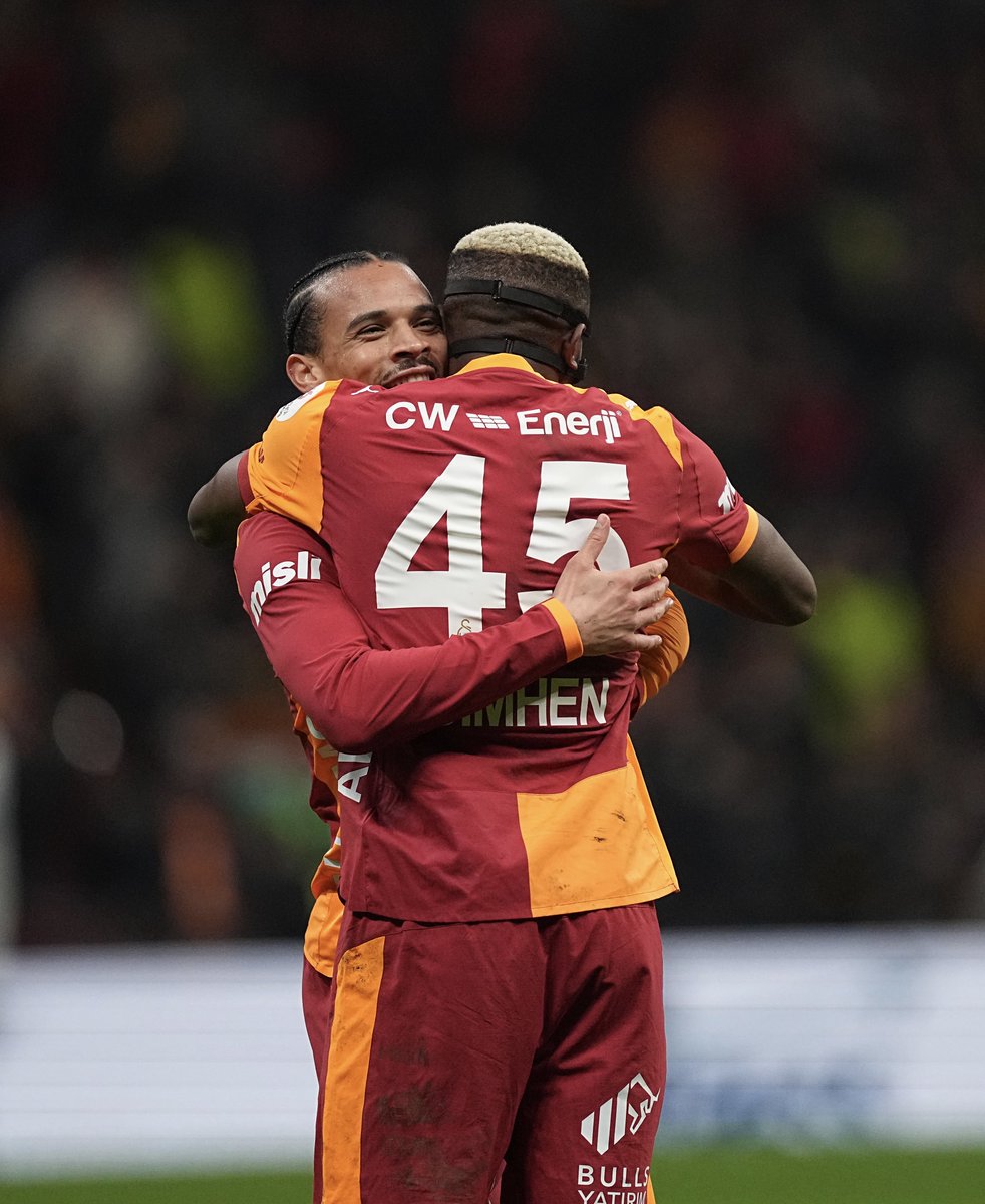GalatasaraySK's tweet photo. 🤩 @leroy_sane &amp; @victorosimhen9 🤩 https://t.co/QDXNHtLYUd