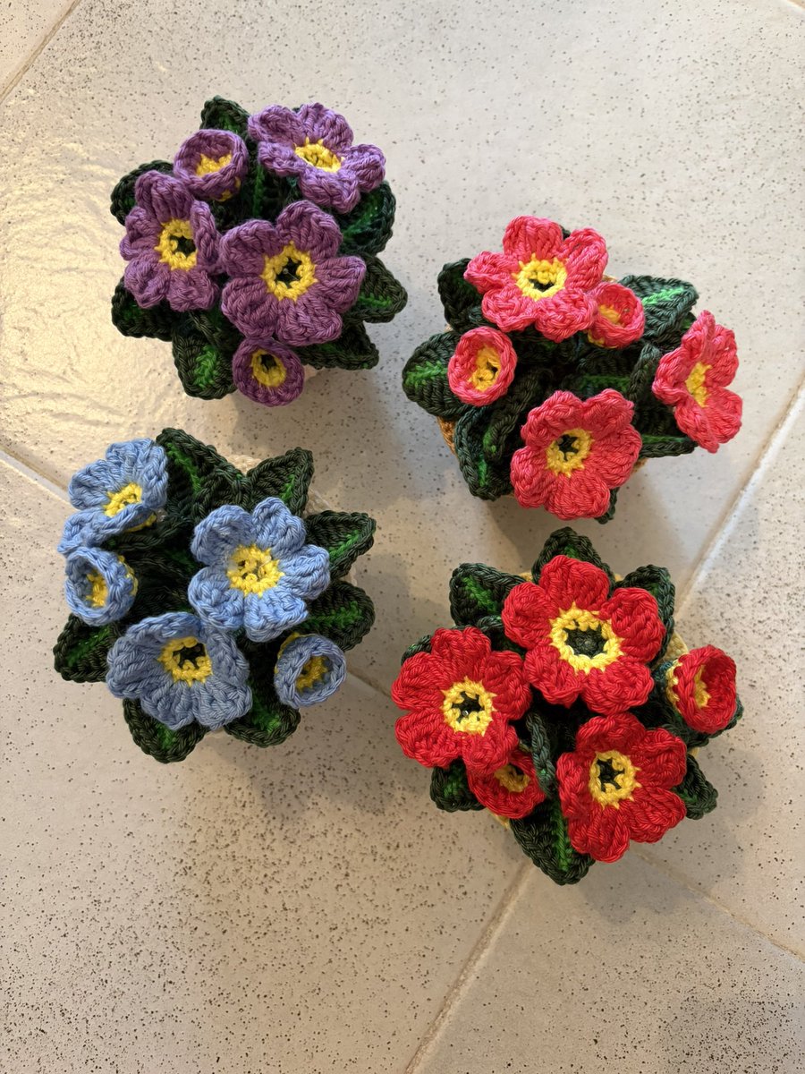 𝑴𝒂𝒓𝒕𝒊𝒏𝒂 𝜗𝜚 tweet media