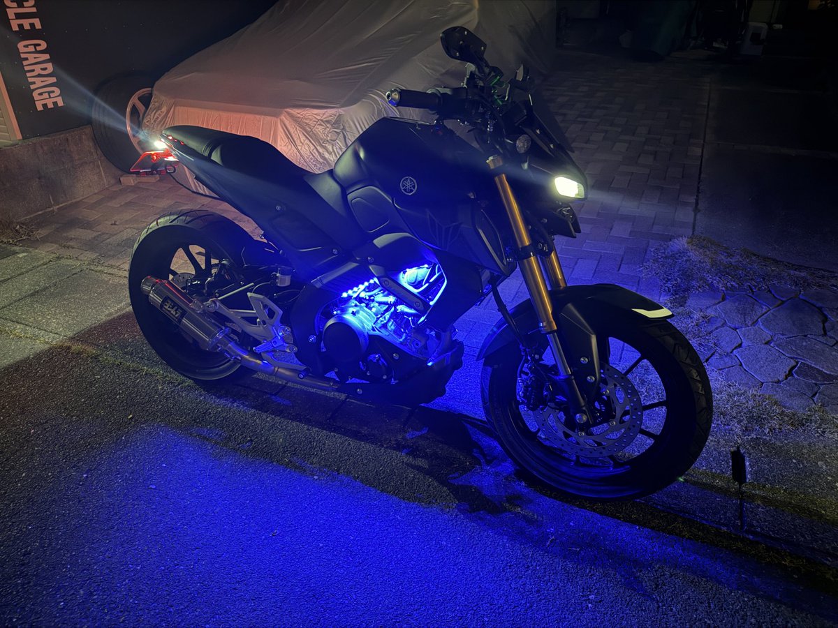 norickshin1's tweet photo. #MT125
フレームにLED貼り付け！
電源はナンバー灯から分岐( '-' )/ﾊｲ。 https://t.co/c9jPwgu2J2