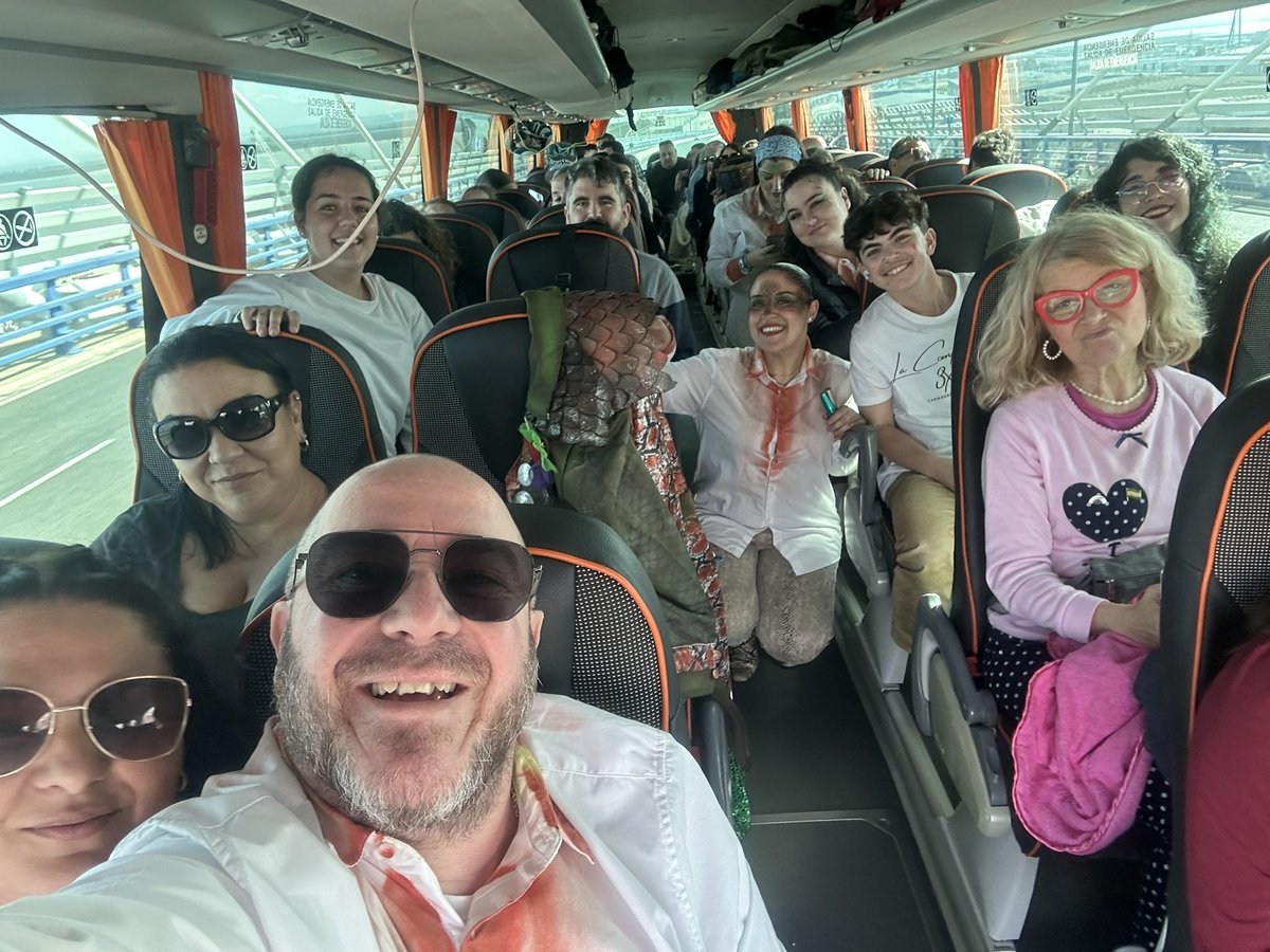 🎭La Comparsa del 3X4 🎭 tweet media