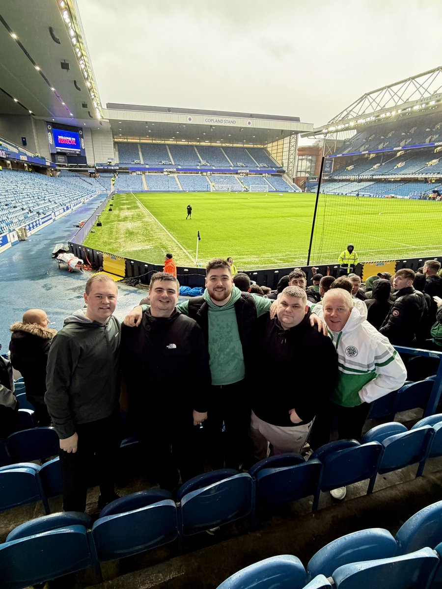 Ciaran8867's tweet image. Into the fucking DOGS! 🐕