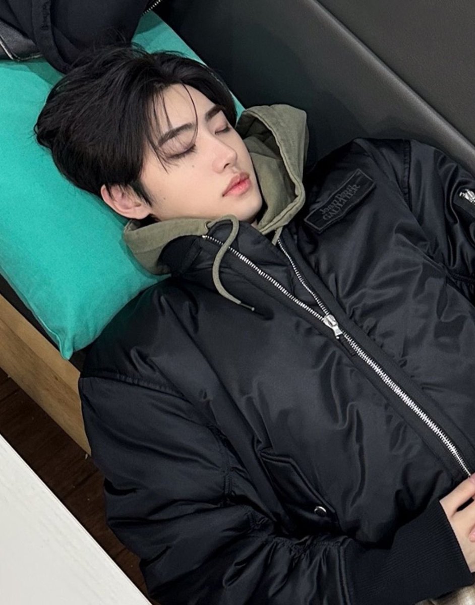 guys my bunny is finally getting some sleep ☺️ he’s been eating carrots all day