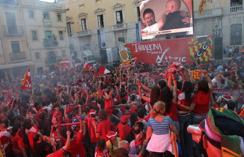 BigData_Nastic's tweet photo. ❤️‍🔥🎂 140 anys d'un escut, uns colors i un sentiment.

140 anys d'esport al Club Gimnàstic de Tarragona. Per molts anys més!

❤️ 𝔻𝔼𝕊 𝔻𝔼 𝟙𝟠𝟠𝟞 🤍 https://t.co/qDQHBpitD0