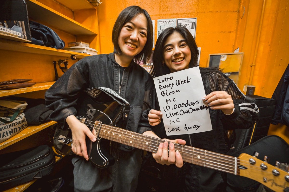 2.28（土）下北沢BASEMENTBARにて、初ライブを無事に終える事ができました！見に来てくださった皆さん本当にありがとうございました🌝✨

Our first live show at Shimokitazawa BASEMENTBAR on Feb 28!
Thank you so much to everyone who came out to see us🌝✨

Photo by mako📸 <a href="/mako9_8823/">まこ</a>