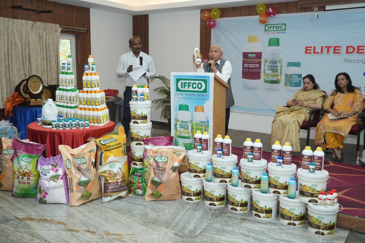 IFFCOTamilNadu's tweet photo. Dealersmeet #TamilNadu 
Dealers were given an in-depth knowledge on following topics by officials.
@iffcoyogendra, Marketing Director-IFFCO- Integrated use of fertilizers inputs for Sustainable agriculture 
@S_Kulshreshtha1, Senior General Manager, IFFCO- Technical session on Nano Fertilizers
@RickyRisha31404, Senior Manager, Marketing ,IFFCO- Integrated use of Drone and Nano fertilizers
@madhulika_shukl, CEO, IEBL- Soil conservation by balanced use of Fertilizers 
@MadhaviVipradas, Managing Director, IFFDC- Introduced new branch of Seeds distribution in IFFDC
Shri. Godson, Scientist,NVPL- Scientific insights on Nano Fertilizers and DharAmrut @nanoventions 
@sureshagri1,State Marketing Manager, TN, IFFCO- Nano Fertilizer marketing in TamilNadu @IFFCO_PR @KiritkrJPatel
