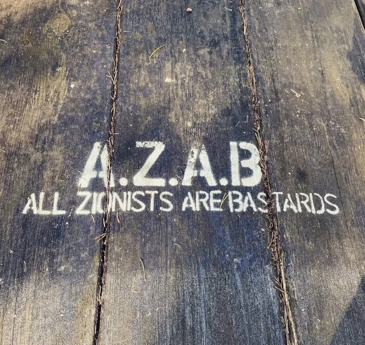 "All zionists are b@stards"