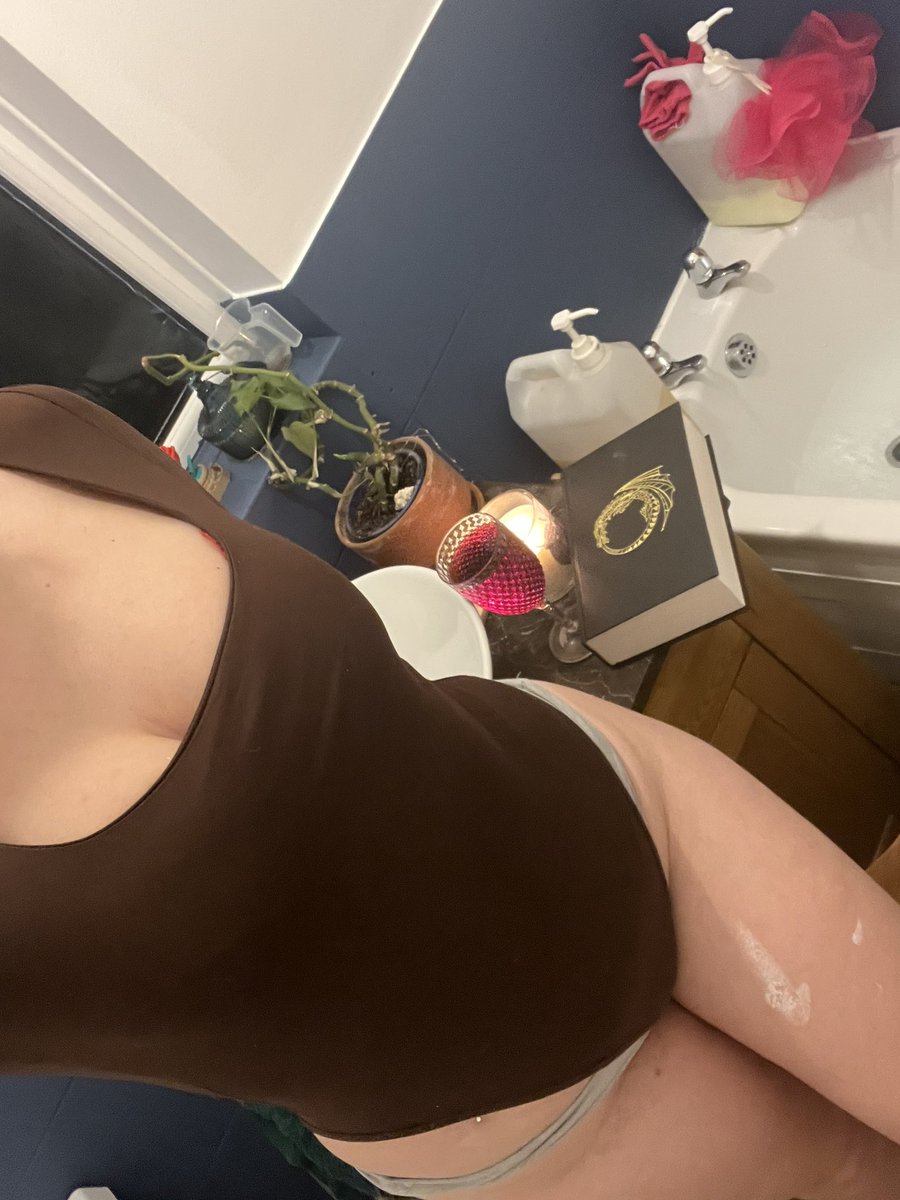 I’ve been so quiet on here recently! … maybe I should come back 😏