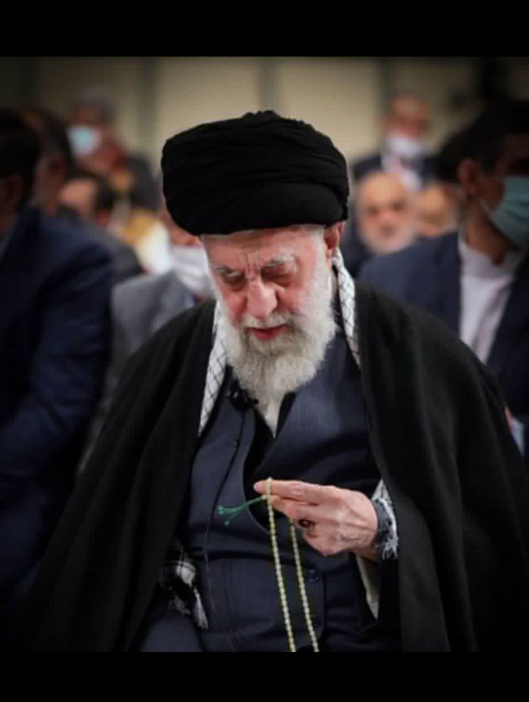 2.سورة التغابن (11)
مَا أَصَابَ مِن مُّصِيبَةٍ إِلَّا بِإِذْنِ اللَّهِ ۗ وَمَن يُؤْمِنۢ بِاللَّهِ يَهْدِ قَلْبَهُ ۚ وَاللَّهُ بِكُلِّ شَيْءٍ عَلِيم🖤