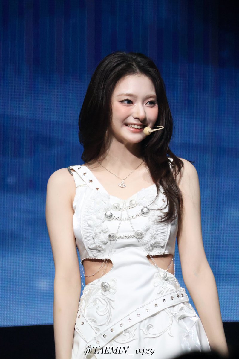 260228

#fromis_9 #프로미스나인 
#LEENAGYUNG #이나경 #ナギョン