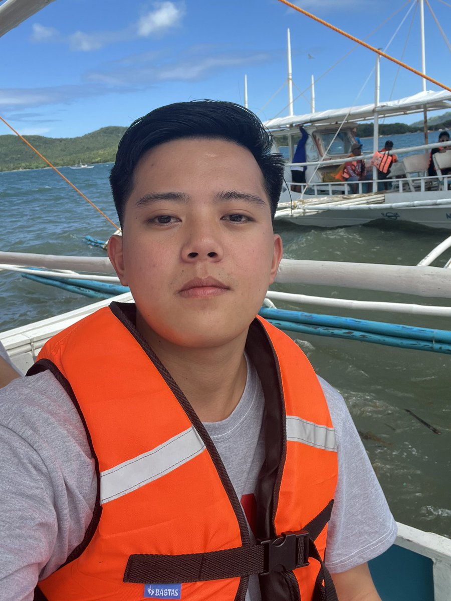 Tyler091702's tweet photo. e save taka gha? #iloilocity https://t.co/FxGCBjuZIY
