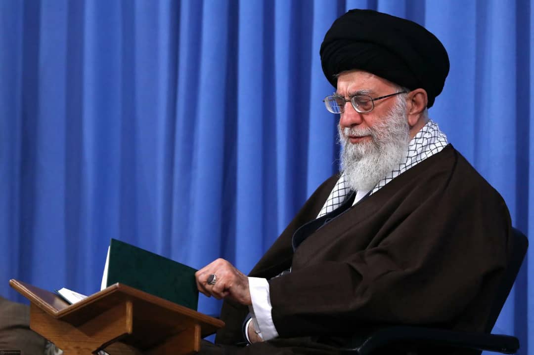 SarahBatool16's tweet photo. یہ درس کربلا کا ہے
کہ خوف بس خدا کا ہے
 
#HeroMartyrKhamenei https://t.co/6prN2hCjuU