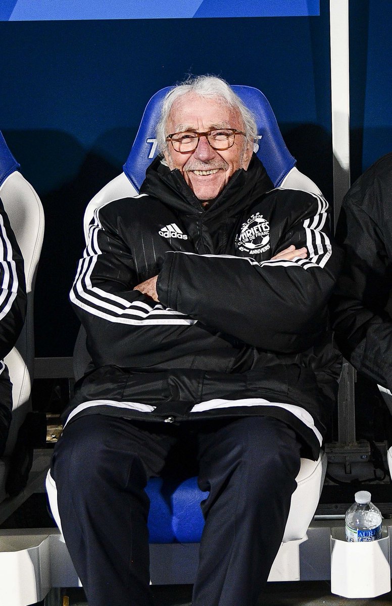 Variétés C.F. tweet media