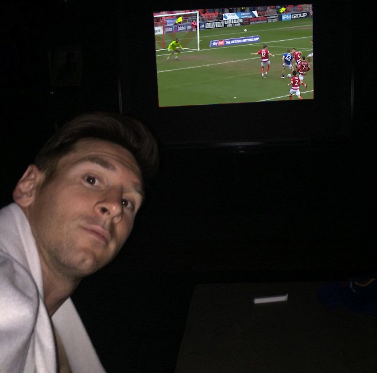 Lionel Messi watching Dylan Lawlor on Instagram last night..

#CardiffCity || #CityAsOne 🐦