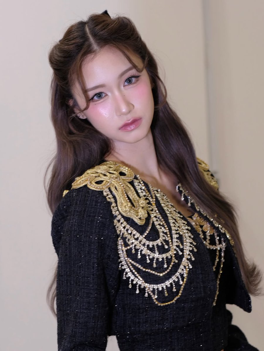 — [🦕📸] #palmmyxhair ‘s stagram post 1/2

#BNK483rdGenConcert

ig : pitchapaeyah
#pitchapaeyah