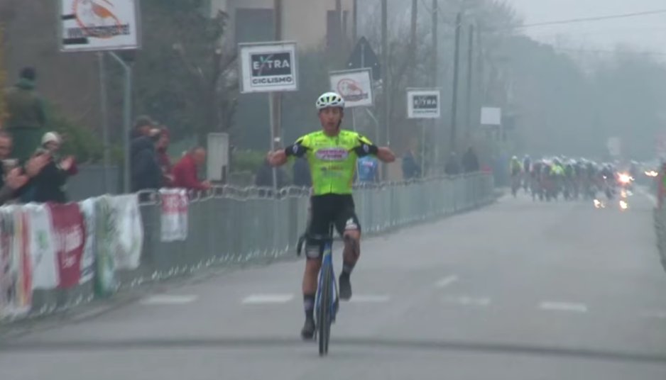 Le Gruppetto tweet media