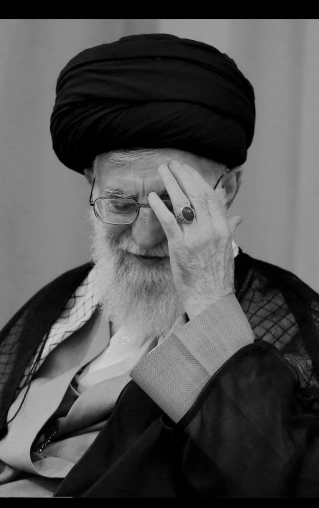 هذا الفراق مؤلم ..🖤