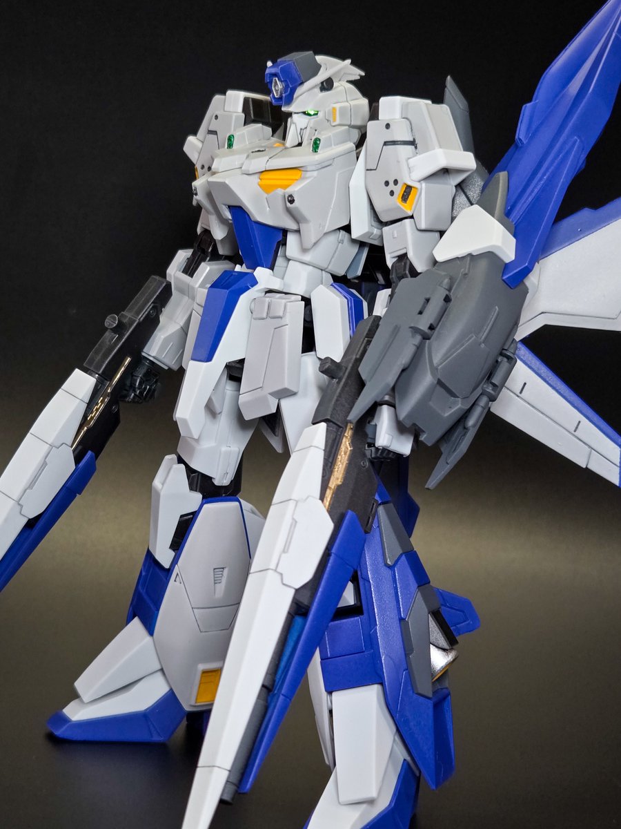 Funa_moto's tweet photo. ここまで見て頂きありがとうございます！
可変機の改造は久しぶりでしたが、ムラサメ改の変形機構をベースにしたので両形態いい感じにカッコ良くなりました〜☺️
皆もオリ可変機、作ろう！！👍 https://t.co/gQScQ5qpj7