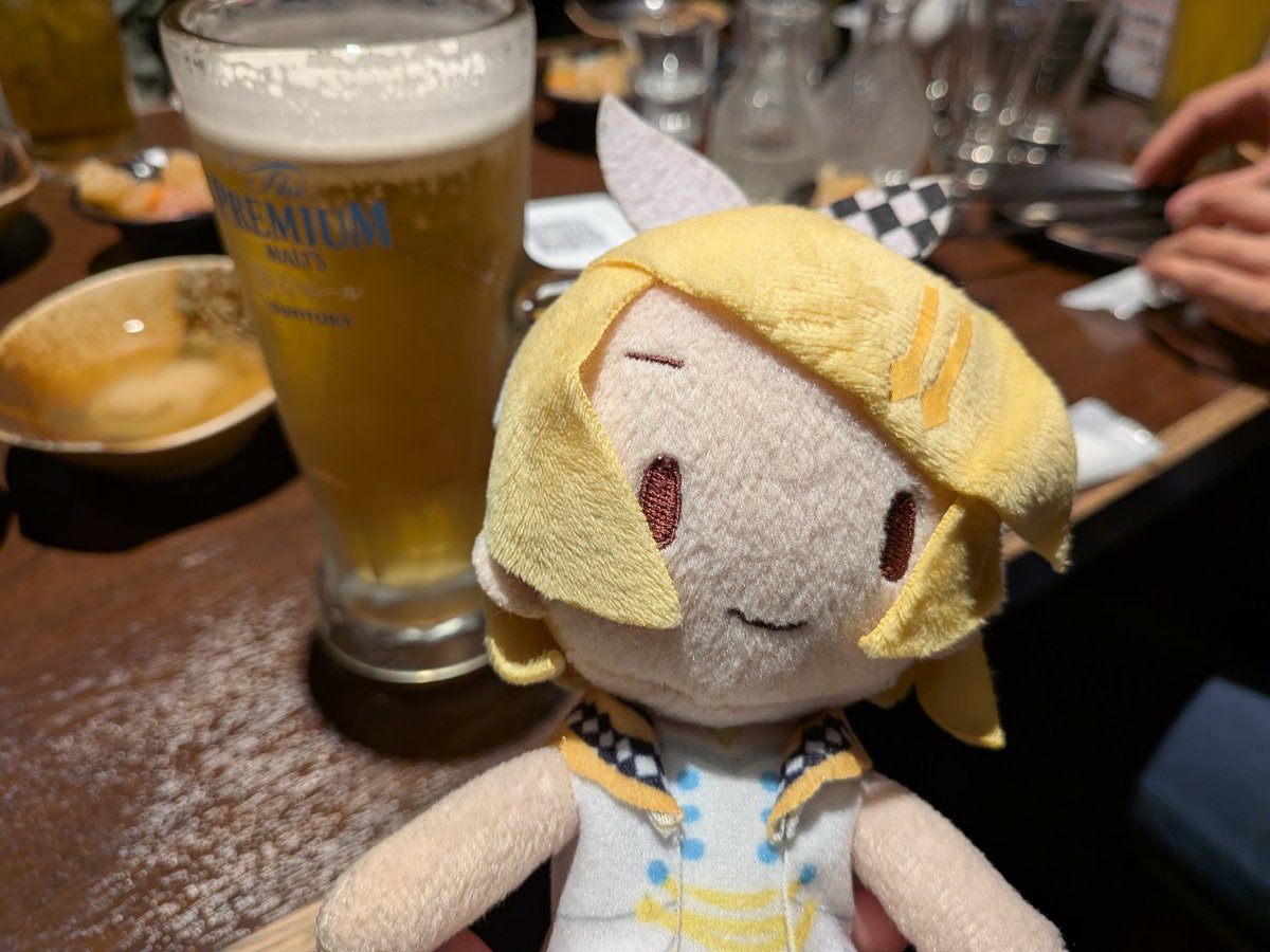errornumber274's tweet photo. 修士お疲れ様会！
@RiceField_E4max 
@yukai94588369 
@errornumber274
@se_airrepman https://t.co/2SEQgSqf2a