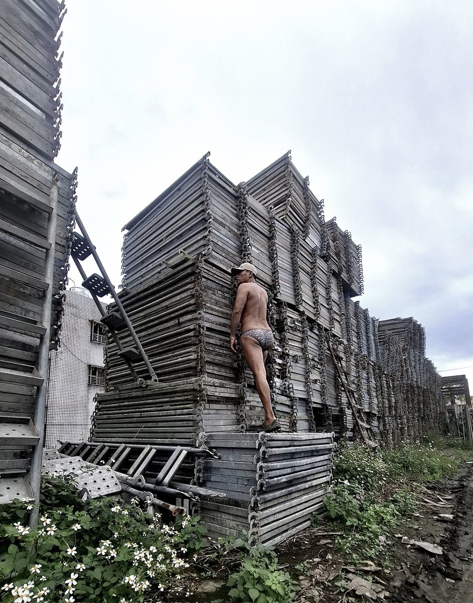 ILan老爺愛三角 tweet media