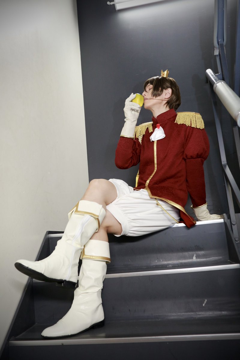 今日は夢から醒めさせないよ🍏

グッナイ…🌙

#キンプリ
#ブタキン
#法月仁