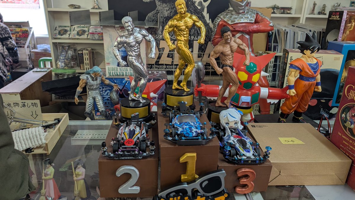 よしお tweet media