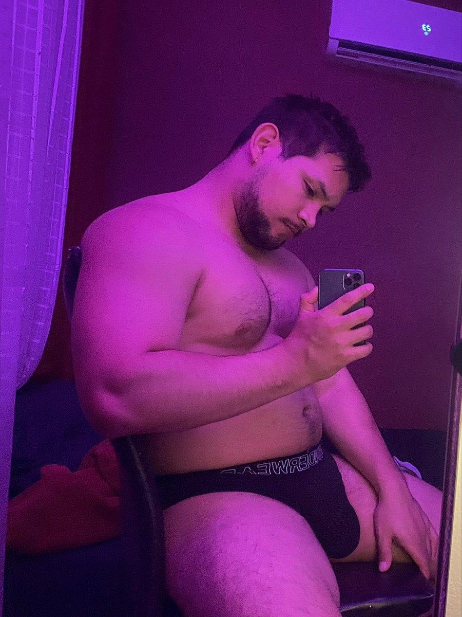 pinelli / bloody hell tweet media