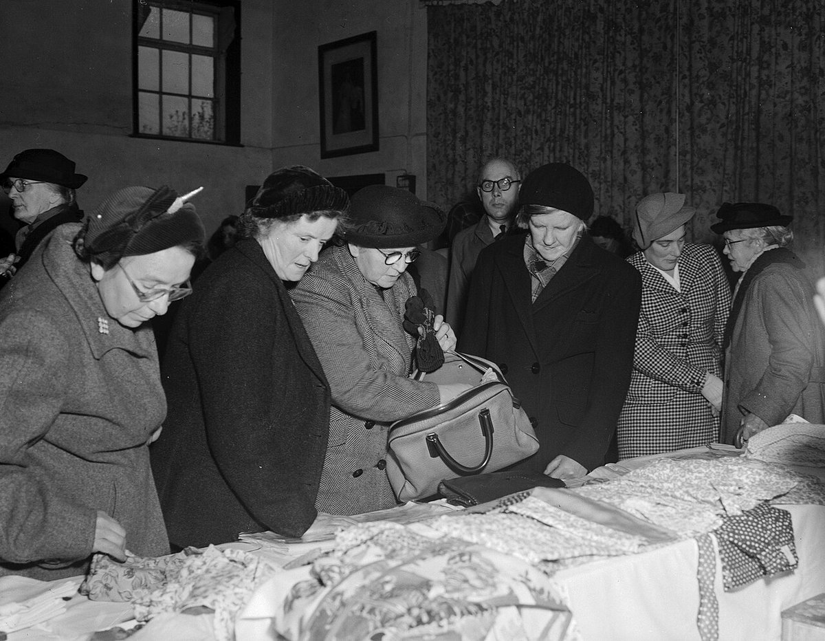 Clothes in Books tweet media