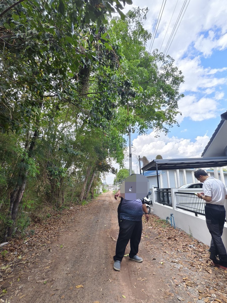 วันนี้ผมได้ร่วมงานผ้าป่า ที่วัดตาลโหรน #ตำบลปรุใหญ่  
ติดตามข้อร้องเรียนเกี่ยวกังความกังวลน้ำท่วมเพราะท่อระบายน้ำตัน ซึ่งเส้นทางการระบายน้ำเกี่ยวข้องกับ 3 อปท. ได้แก่ เทศบาลนครนครราชสีมา เทศบาลตำบลปรุใหญ่ และองค์การบริหารส่วนตำบลหนองจะบก  มีต่อ
#สสแม็กกี้  #เขต3โคราช #พรรคประชาชน