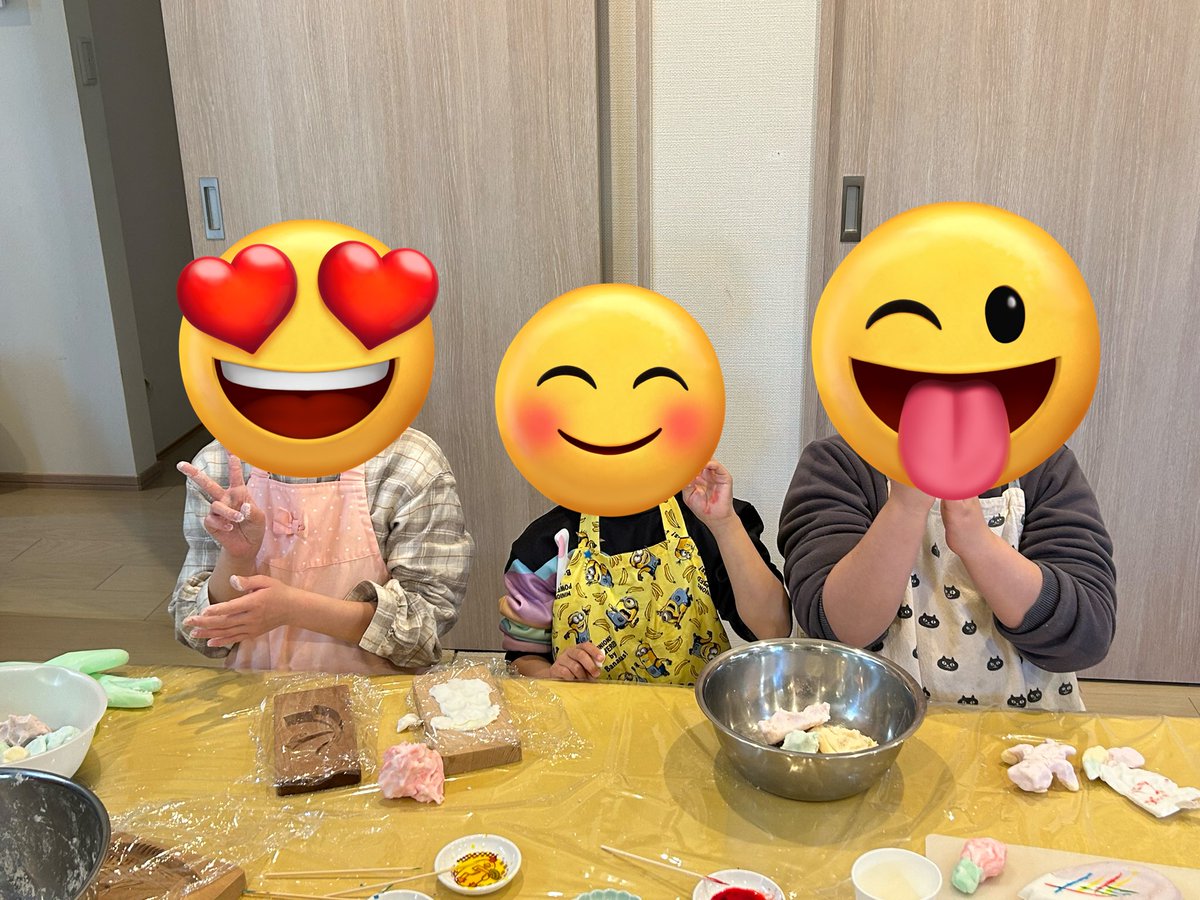 hoop_labo's tweet photo. 今年はおこしもん作り初めての方と一緒に作りました♪
皆、好きな形にして、沢山作りました😆
楽しかった子🥰
また来年も募集しますねー😊
子供達はみたらし団子にし、
きなこ、あんこ、みたらしタレの3種を楽しみました😋

#おこしもん
#hoop_labo https://t.co/v3bnBDIi97