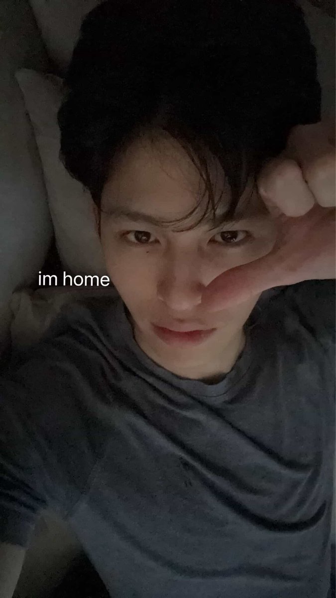 GOOD MORNING TO ME 😭😭😭 he is just a cutie