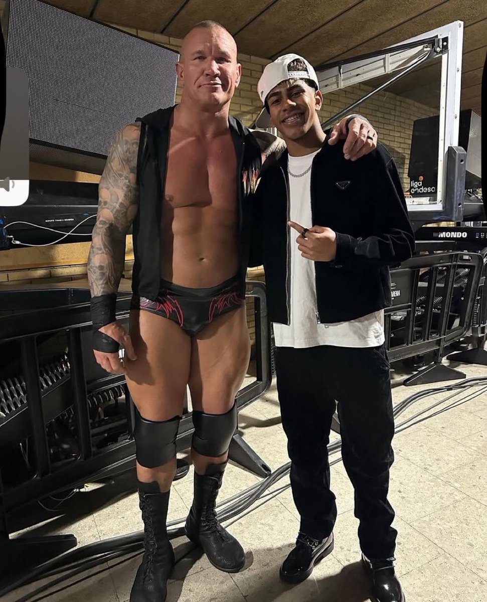 WWE legend Randy Orton x Barcelona star Lamine Yamal. 🔥🤝