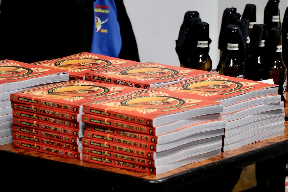 El hombre Luna tweet media