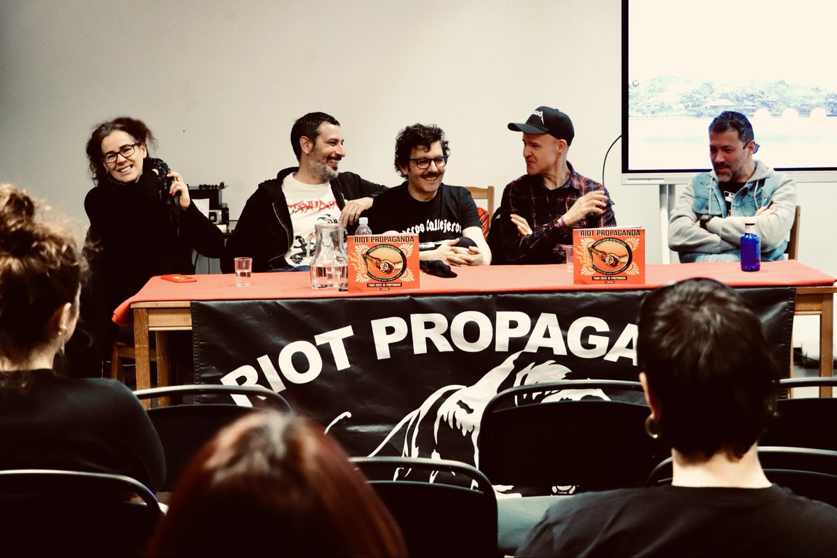 El hombre Luna tweet media