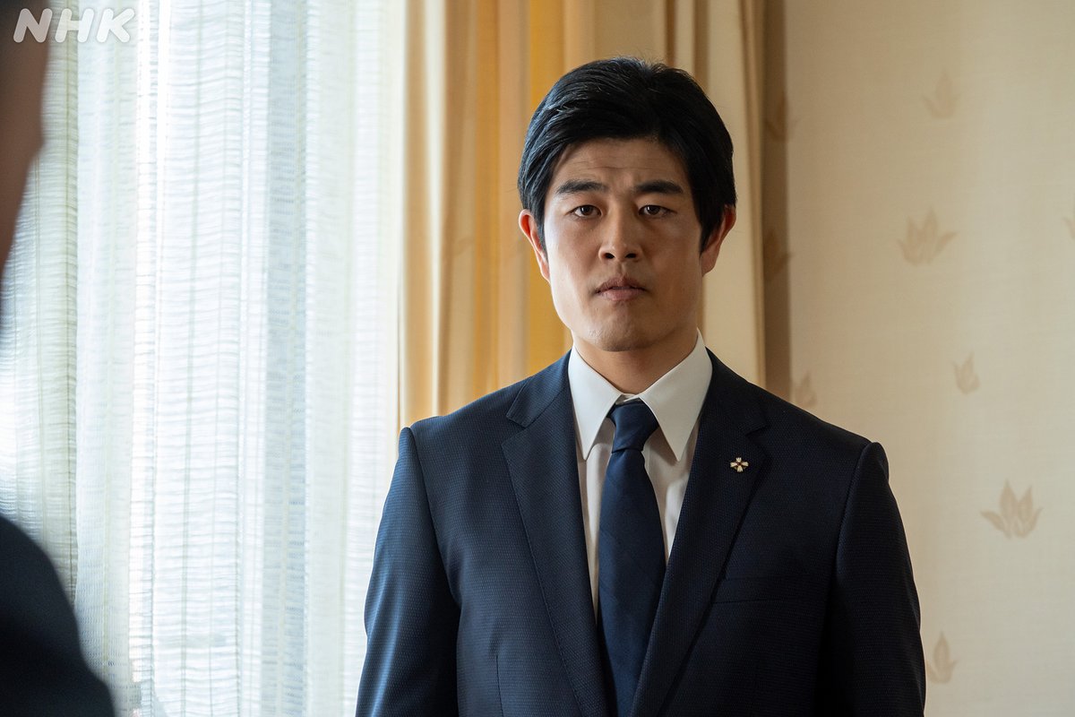 ドラマ10【#テミスの不確かな法廷】⚖️

松山さんがパティシエの方のドラマで主人公の吹き替え俳優を担当している角谷良さん。

実はテミスでは結城の従順な部下・前田検察官を演じています。
nhk.jp/g/ts/32VWPKM6N…

今夜も角谷さんの吹き替えは見られるのか、乞うご期待。
※テミス7話にも出ます